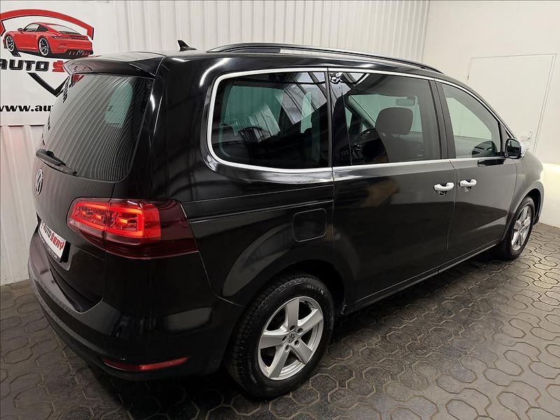 Volkswagen Sharan 2.0TDI 110kW 4MOTION MANUÁL 1M - fotka 8 z 38