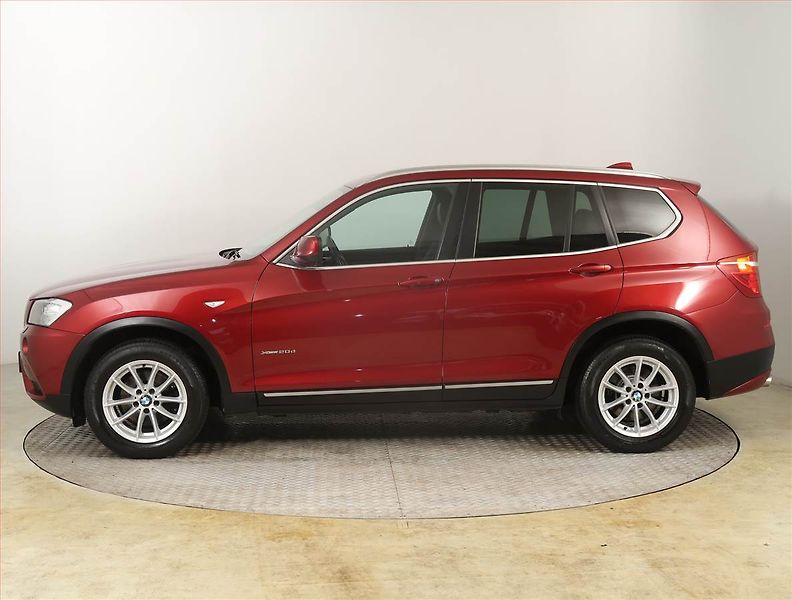 BMW X3 (2013) xDrive20d, 4X4, Automat, ČR - fotka 3 z 25