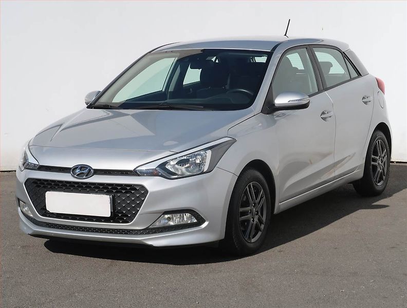 Hyundai i20 (2016) 1.4, Automat, Serv.kniha - fotka 2 z 18