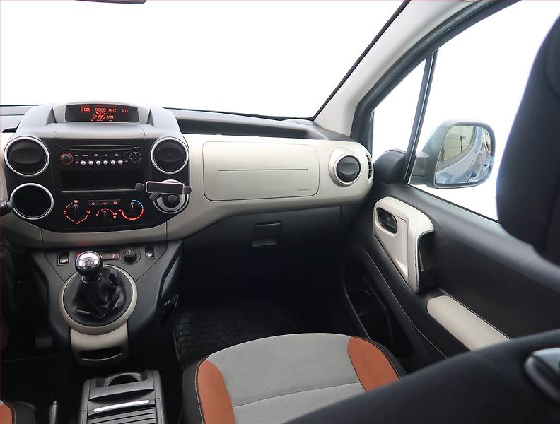 Peugeot Partner (2016) Active 1.6 BlueHDi, 5Míst, ČR - fotka 8 z 15