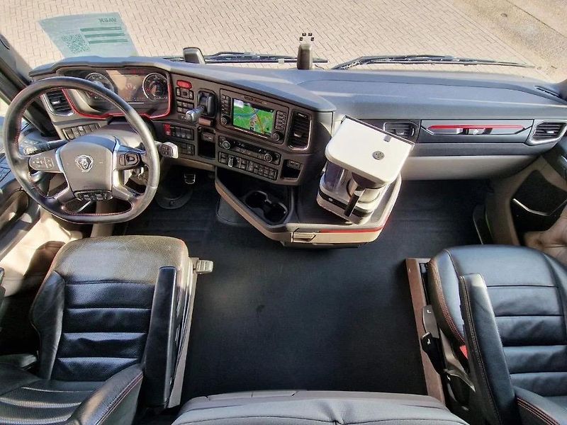 Scania (2023) 770 V8 6x4 tahač EURO 6 - fotka 18 z 19