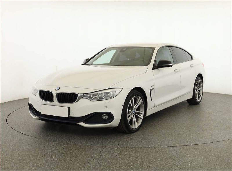 BMW Řada 4 (2014) 420d xDrive, 4X4, Automat - fotka 2 z 18