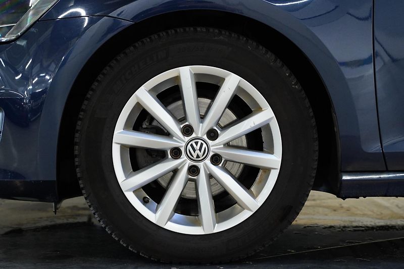 Volkswagen Golf - fotka 10 z 28