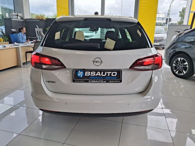 Opel Astra (2022) 1.5CDTi 77kW 2022 - fotka 5 z 15