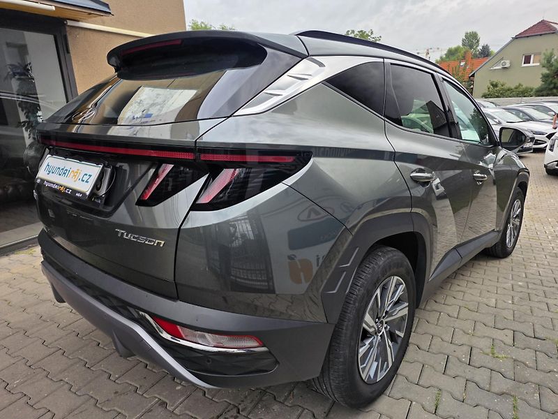 Hyundai Tucson 1.6-1.MAJ.-NÍZKÉ KM-AUT.KLIMA - fotka 7 z 11