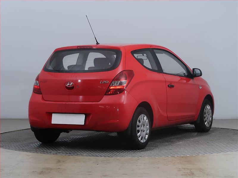 Hyundai i20 (2011) 1.2, Serv.kniha, po STK - fotka 5 z 13