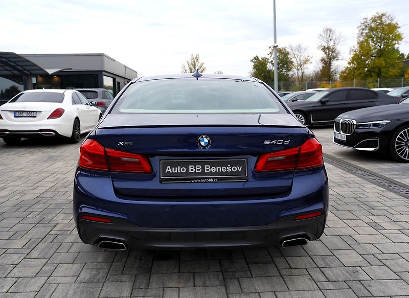 BMW Řada 5 540d xDrive Mpaket/320PS/ČR - fotka 5 z 50