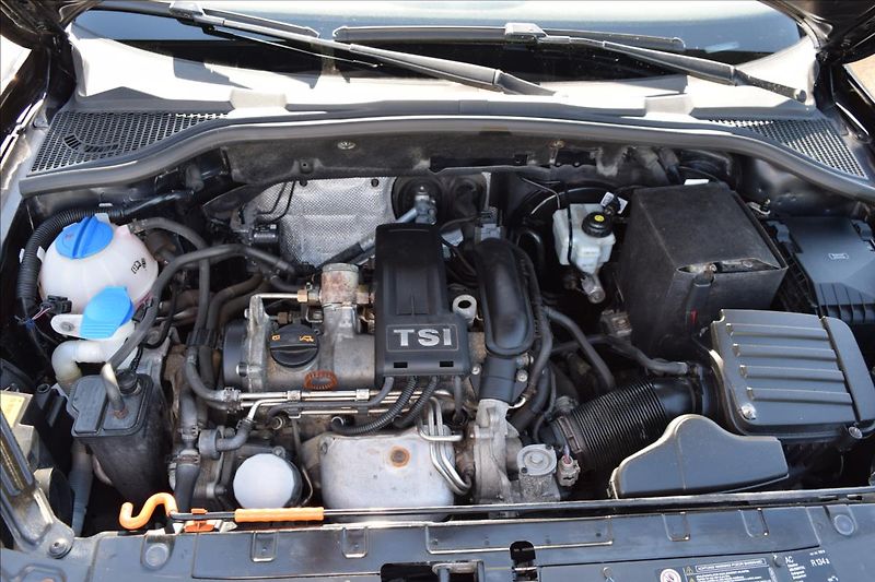 Škoda Yeti 1,2 TSI 77KW NÍZKÉ KM TAŽNÉ - fotka 47 z 47