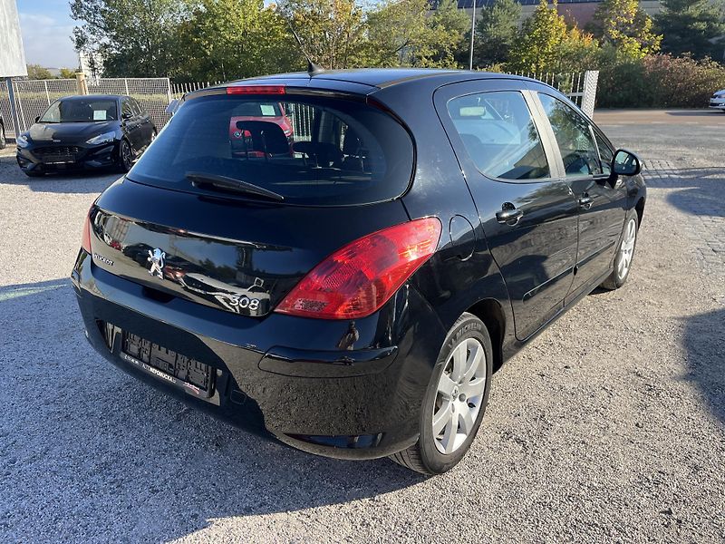 Peugeot 308 (2008) 1.6HDi 80 Kw, 116 000 km! - fotka 7 z 16