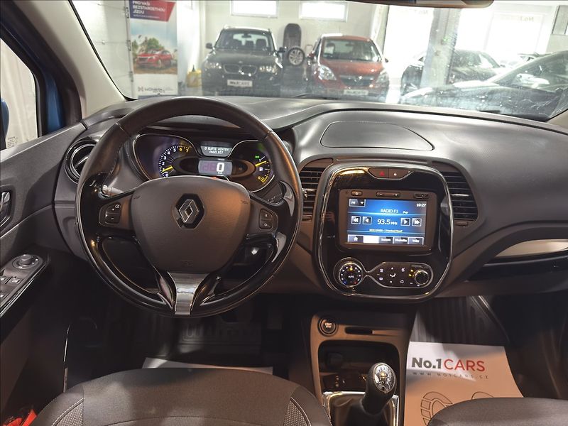 Renault Captur 0,9   TCe KAMERA VÝHŘEV ALU - fotka 17 z 23