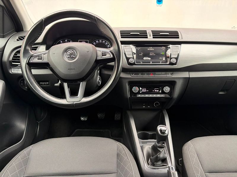 Škoda Fabia 1.2 TSi Style, ČR, Serviska - fotka 15 z 23