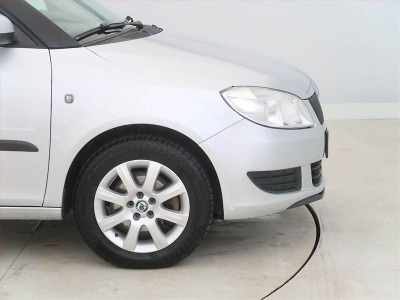 Škoda Roomster (2011) Style 1.6 TDI, Serv.kniha - fotka 15 z 16
