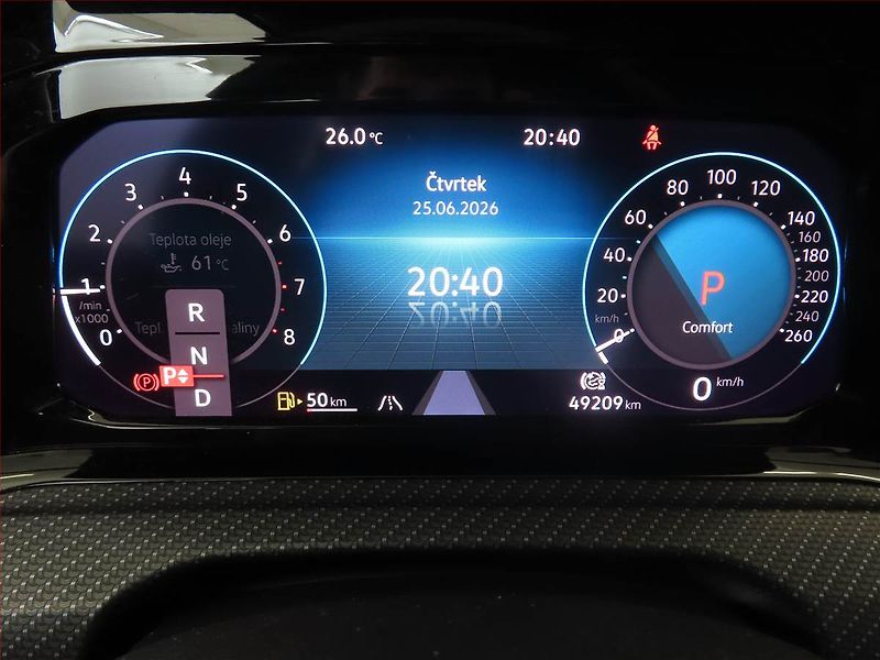 Volkswagen Golf (2023) R-Line 1.5 TSI - fotka 11 z 14