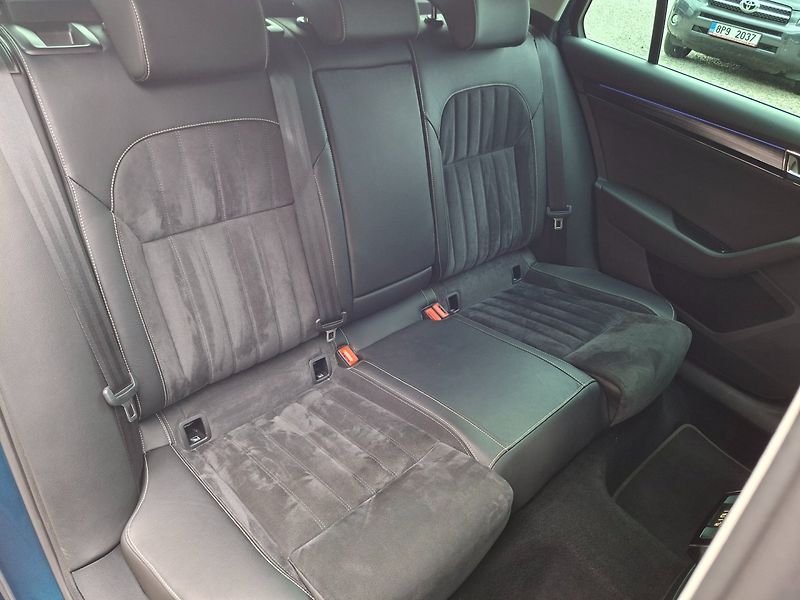 Škoda Superb (2019) 2.0TDI 110kW DSG -WEBASTO-DCC - fotka 27 z 43