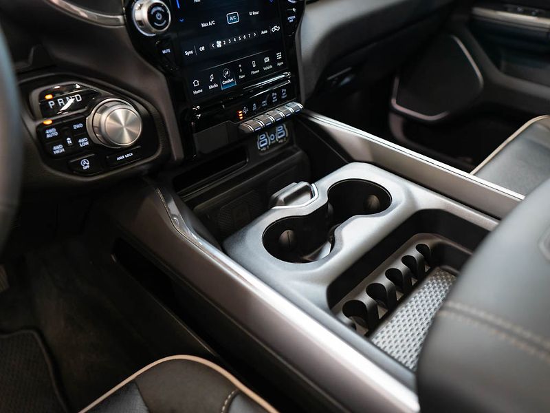 Dodge RAM (2025) 5.7 Laramie V8 LPG Prins - fotka 25 z 40