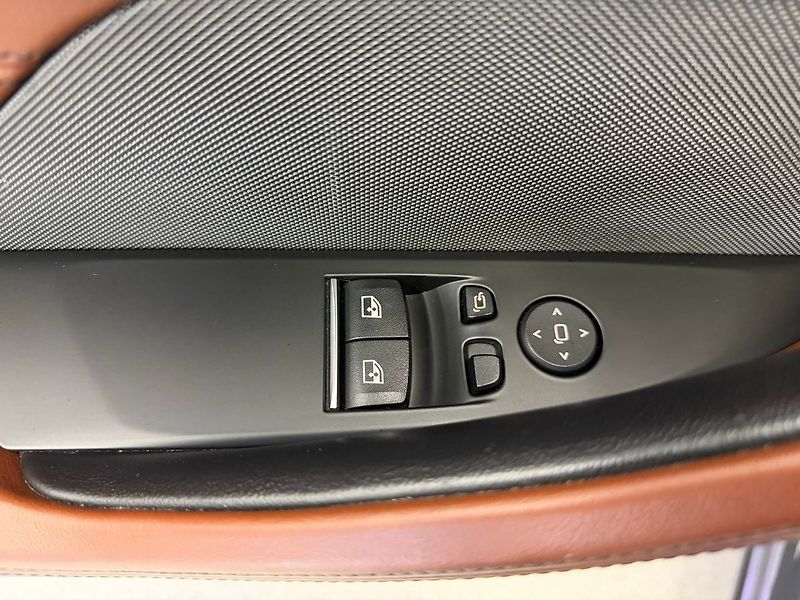 BMW Řada 8 M850i xDrive INDIVIDUAL LASER, - fotka 31 z 32