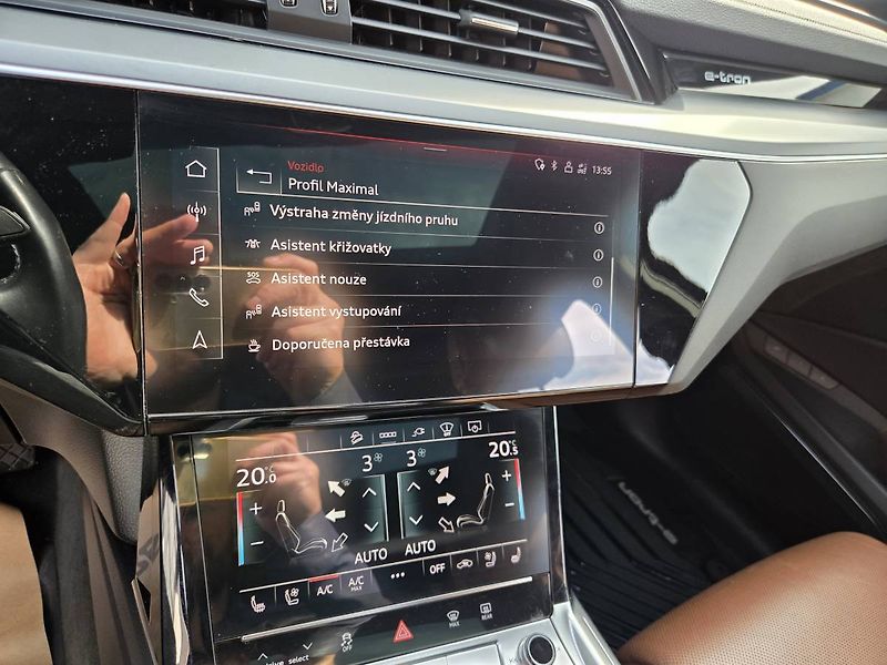 Audi e-tron (2021) Quattro 300kW Advanced - fotka 29 z 48