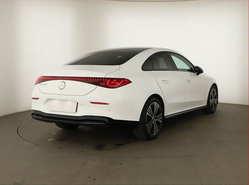 Mercedes-Benz CLA (2026) 180 - fotka 5 z 21