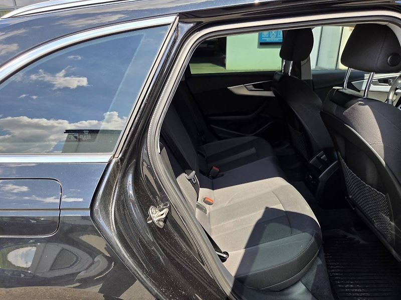 Audi A4 2.0 TDI DSG - fotka 32 z 37