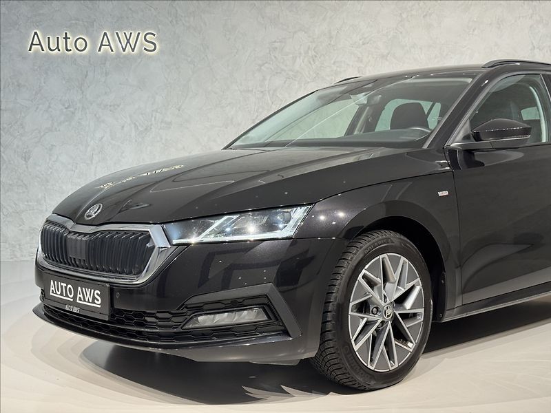 Škoda Octavia 2,0 TDi  DSG Tour Virtual LED - fotka 4 z 45