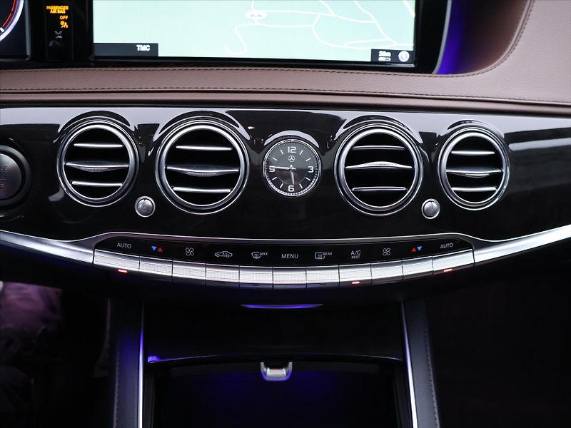 Mercedes-Benz Třídy S 3,0 350d 4Matic AMG paket - fotka 27 z 39