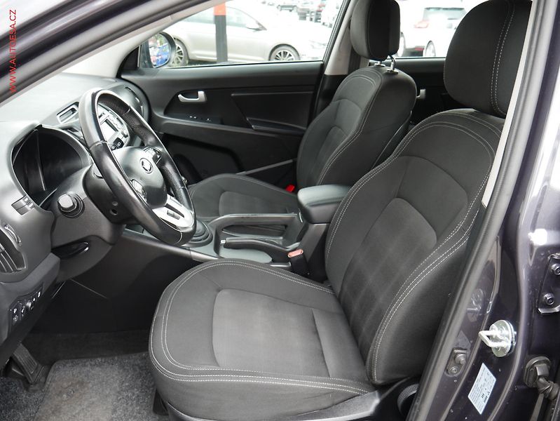 Kia Sportage (2014) 1.6 GDi, Comfort, TZ - fotka 9 z 15