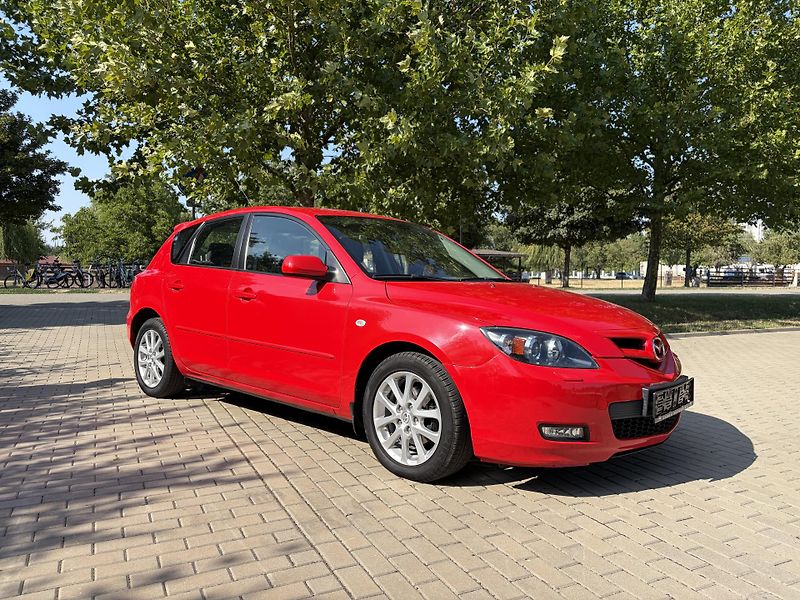 Mazda 3 1.6 Sport  - fotka 14 z 30