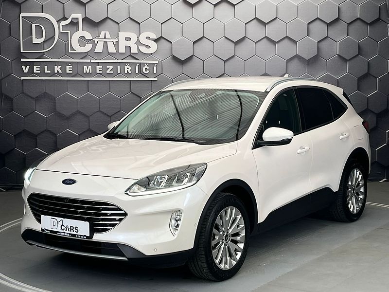 Ford Kuga 2,0 EB  140 kW AWD Titanium - fotka 1 z 58