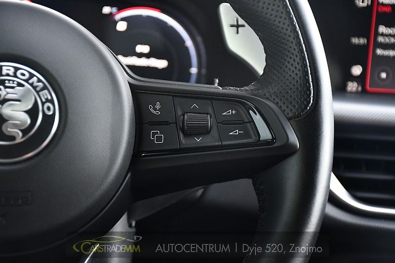 Alfa Romeo Stelvio 2.2 Diesel 16V 154kW Veloce AT - fotka 31 z 53