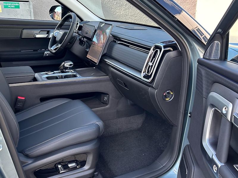 Jaecoo 7 (2026) Luxury 1.6 TGDI 108 kW - fotka 14 z 32