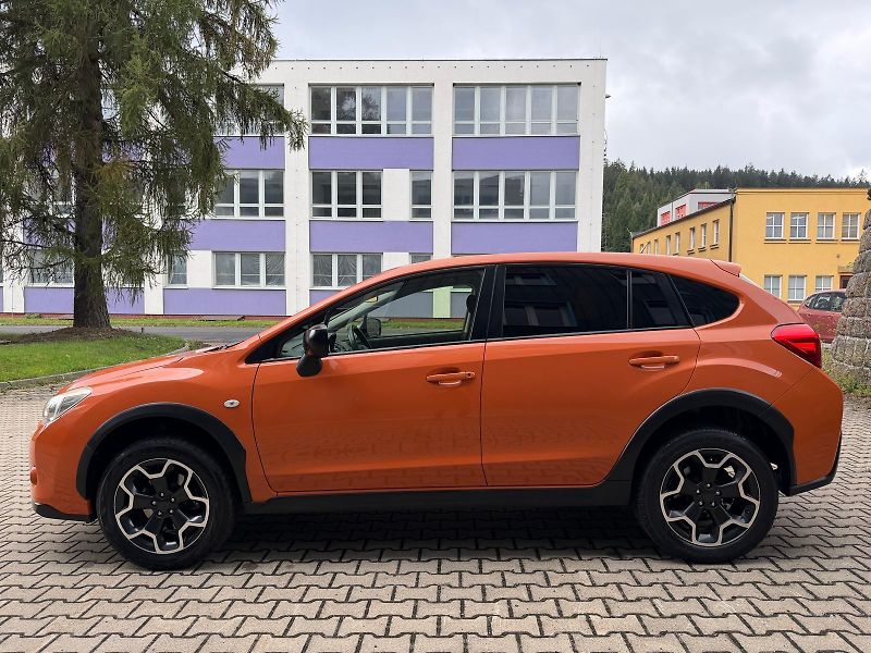 Subaru XV 2,0i AWD / servis.kn. /  - fotka 2 z 30
