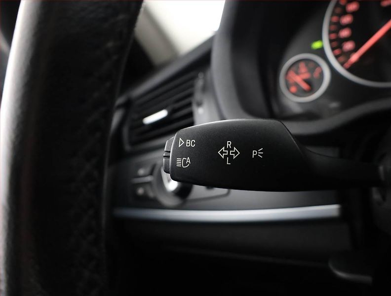 BMW X3 (2012) xDrive35d, 4X4, Automat - fotka 18 z 20