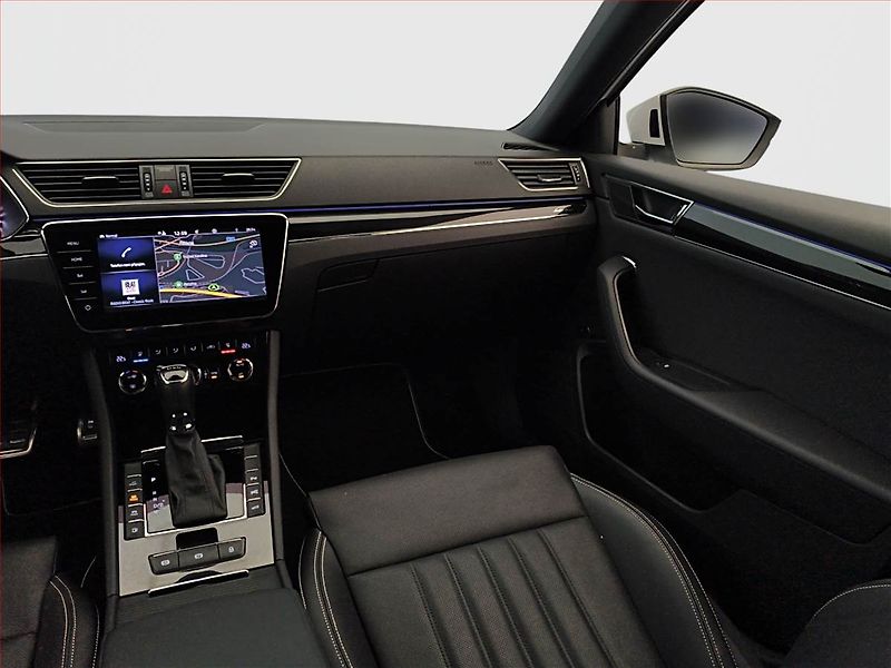 Škoda Superb (2020) Laurin&Klement iV 1.4 TSI PHEV - fotka 8 z 21