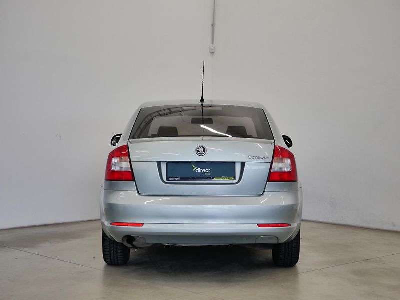 Škoda Octavia - fotka 6 z 20
