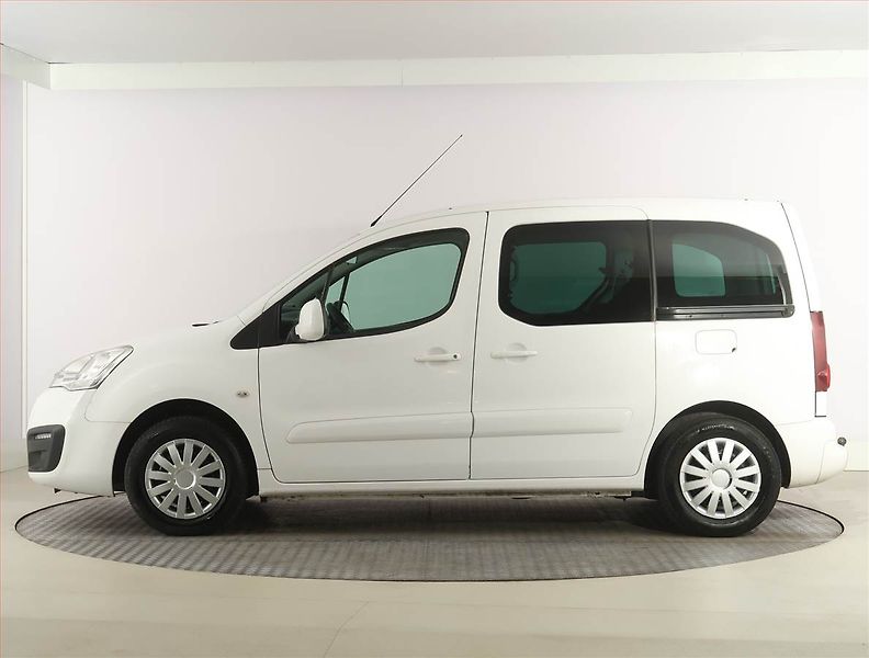 Peugeot Partner (2017) Active 1.6 BlueHDi, 5Míst, ČR - fotka 3 z 16
