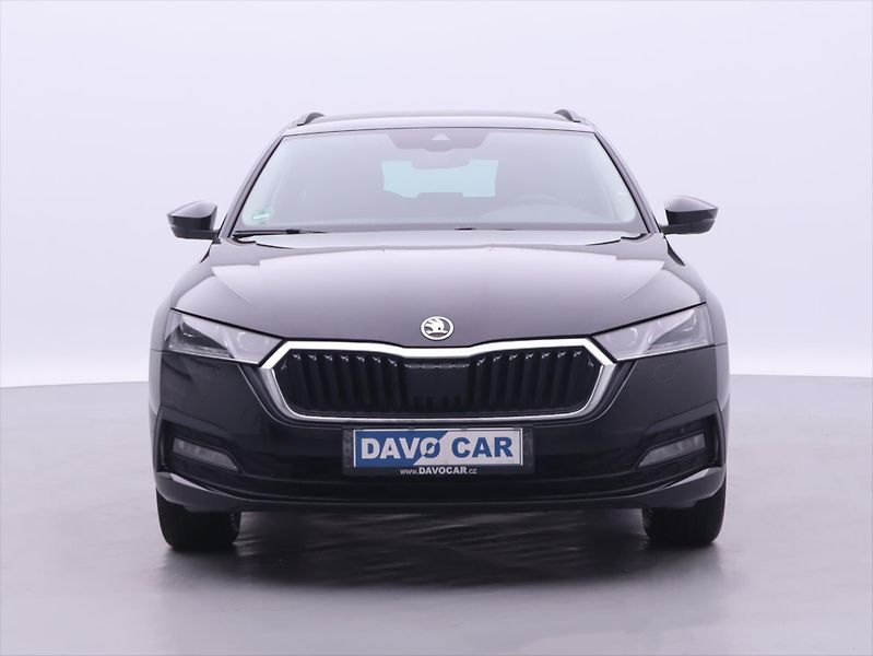 Škoda Octavia 2,0 TDI DSG Clever Matrix DPH - fotka 2 z 29