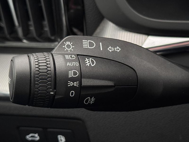 Volvo XC60 T6 AWD RECHARGE ULTRA CZ 1.maj - fotka 34 z 57