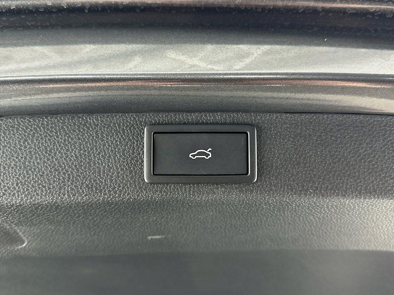 Škoda Karoq (2025) DSG 2.0TDI 110kW 4x4 SportLine - fotka 30 z 33