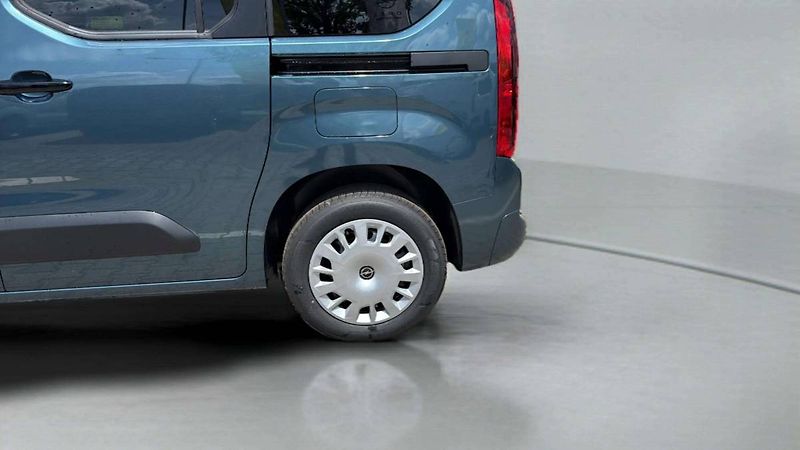 Opel Combo (2026) L1H1 Editon Plus 1.2 TURBO (81 - fotka 21 z 23