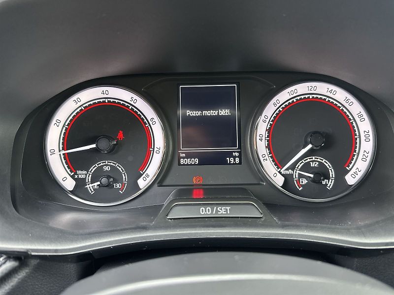 Škoda Fabia (2022) 1.0 TSI Monte Carlo - fotka 11 z 32