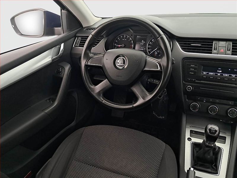 Škoda Octavia (2013) 1.6 TDI, Tempomat - fotka 7 z 17