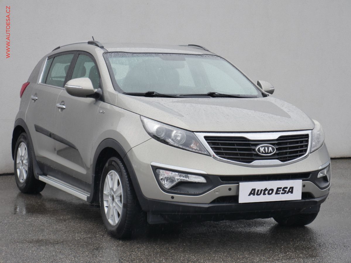 Kia Sportage 2.0 CRDi 4x4, ČR, AT, park