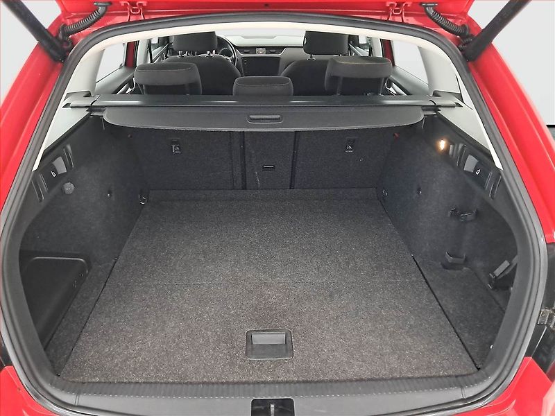 Škoda Octavia (2017) 2.0 TDI, Automat, Navi - fotka 14 z 18