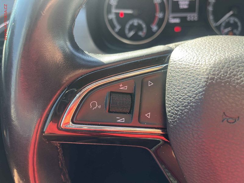 Škoda Fabia (2018) 1.0 TSi, ČR, Style - fotka 13 z 15