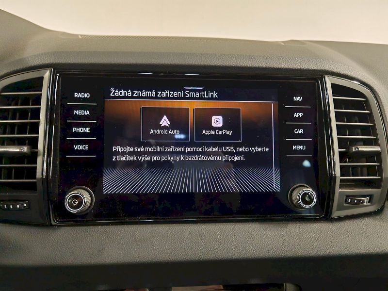 Škoda Karoq (2025) 1.5 TSI 110 kW Sportline - fotka 12 z 31