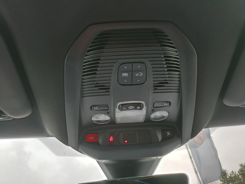 Peugeot 3008 (2021) GT 1.5 BlueHDi 130 S&S EAT8 - fotka 25 z 26