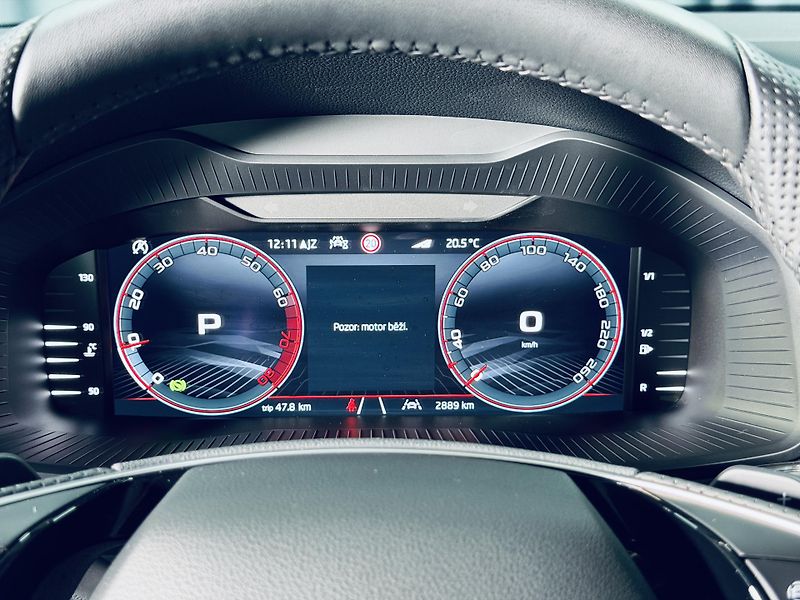 Škoda Karoq (2025) 1.5TSI*SPORT*360*5.LET.ZÁR - fotka 23 z 42