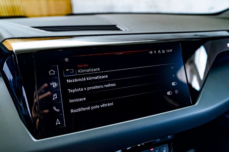 Audi Ostatní 350kW Laser HUD NightV ZÁRUKA - fotka 28 z 42
