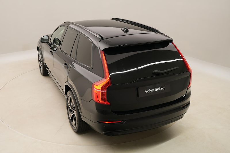Volvo XC90 T8 AWD RECHARGE R-DESIGN 7míst - fotka 18 z 54