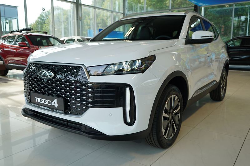 Chery Tiggo 4 HEV (2026) UNIQUE 1.5 IDHE HEV - fotka 3 z 31